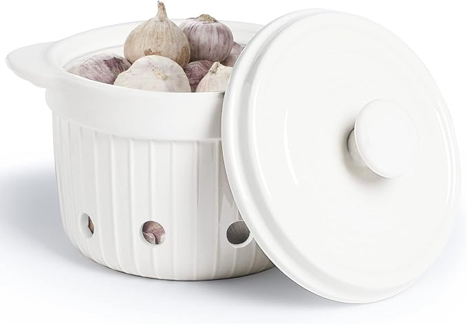 Garlic Keeper with Lid, Ceramic Garlic Saver Container for Countertop, Kitchen Decor (White)
