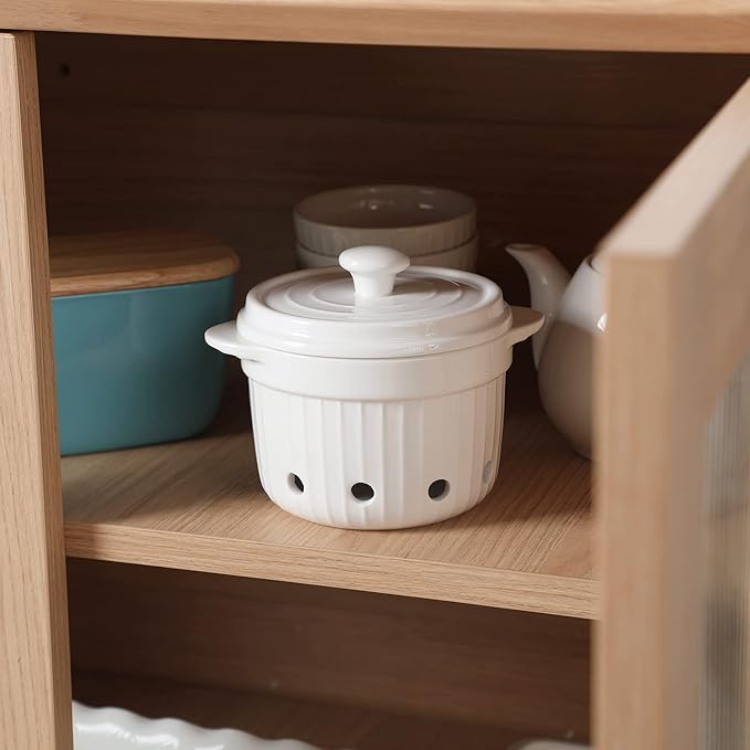 Garlic Keeper with Lid, Ceramic Garlic Saver Container for Countertop, Kitchen Decor (White)